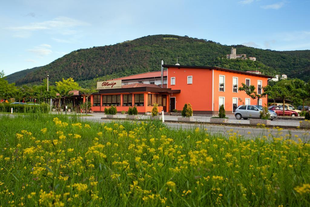 Guesthouse Osterija Branik Exterior photo